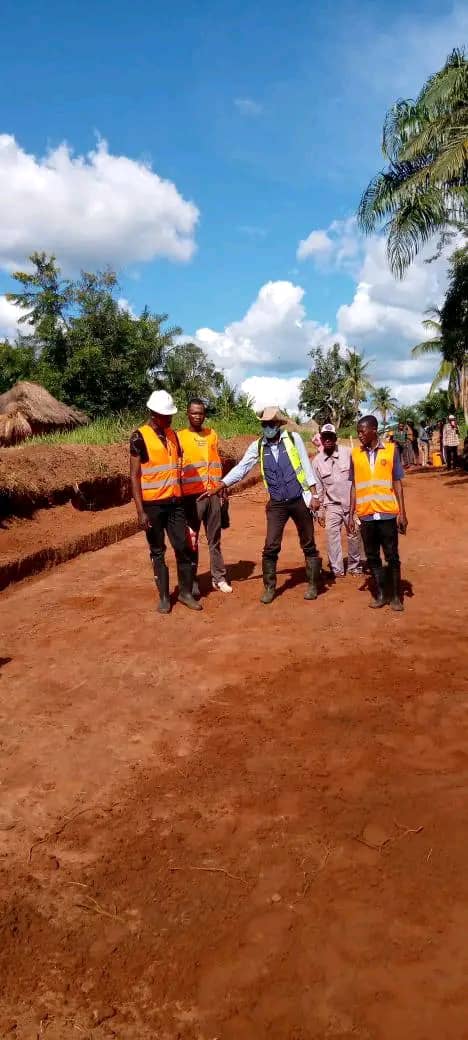 Programme  d’entretien des  routes de  desserte   agricole  (BBNTUMBA LUBUNGA) 